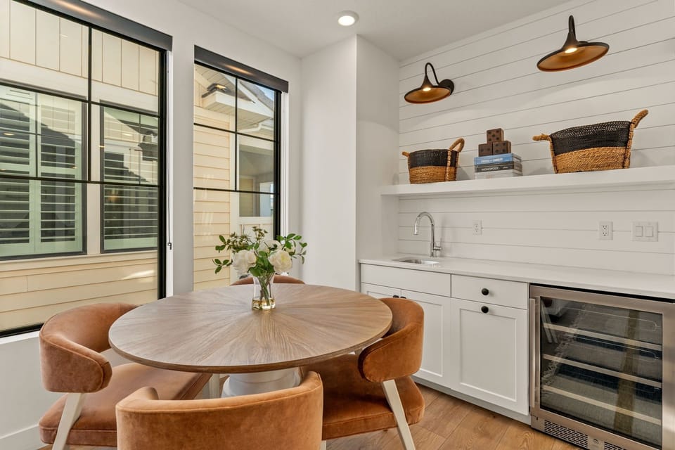 House, Multiple Bedrooms | Dining