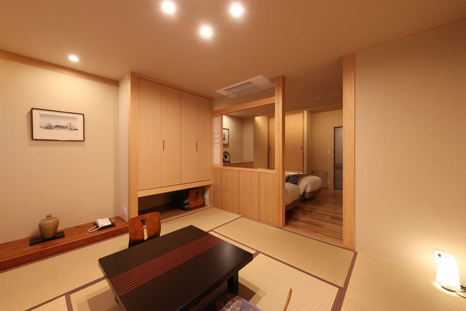 Deluxe Room with Tatami Area with Private Bathroom, Non-Smoking | Down comforters, minibar, in-room safe, individually furnished