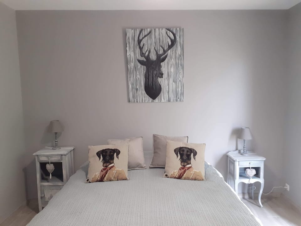 Comfort Double Room | Desk, soundproofing, free WiFi, bed sheets