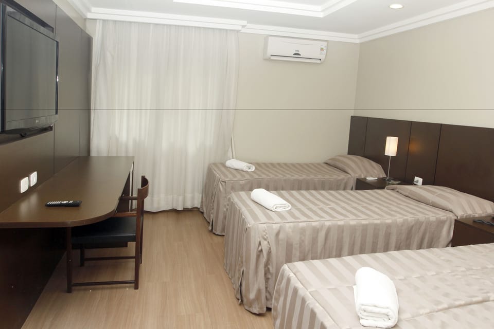 Deluxe Single Room | Minibar, in-room safe, desk, WiFi (free)