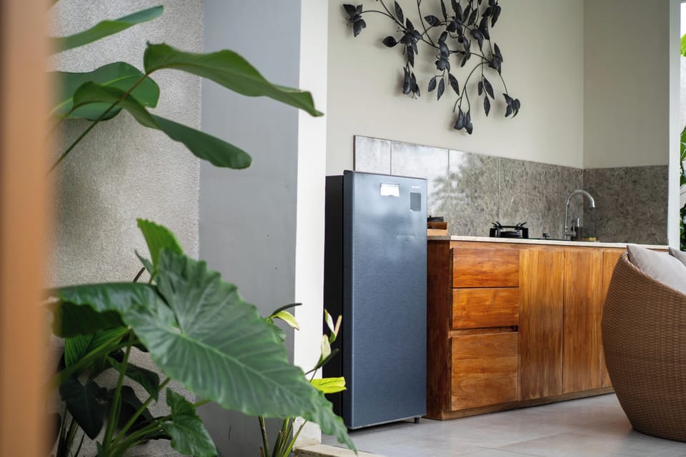 Mini-fridge, microwave, stovetop, electric kettle