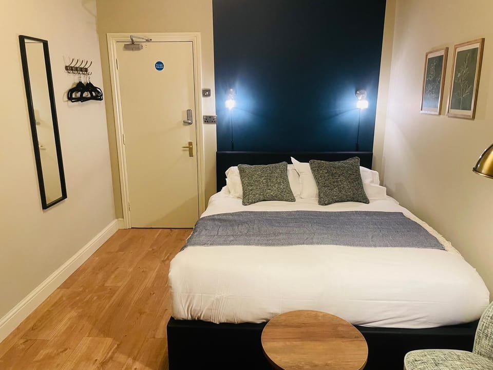 Classic Triple Room, Multiple Beds, Non Smoking, City View | Premium bedding, down comforters, individually furnished