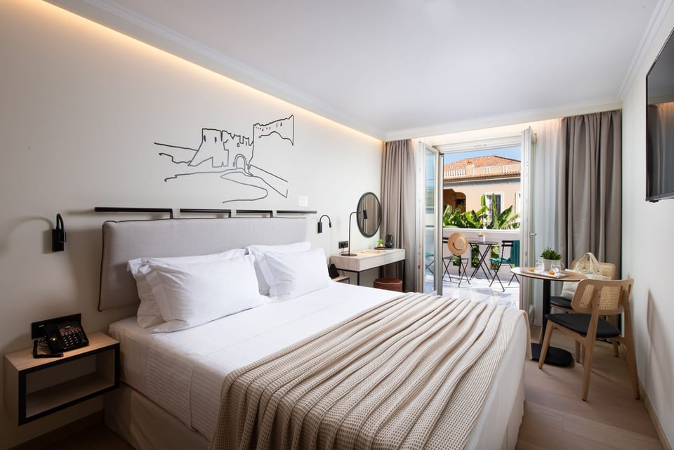 Deluxe Double or Twin Room | Egyptian cotton sheets, premium bedding, down comforters, pillowtop beds