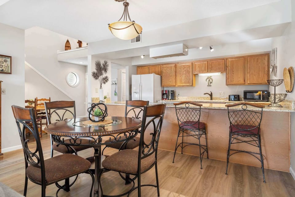 Condo, Multiple Beds, Patio, Garden View (All Fore the Best) | Dining