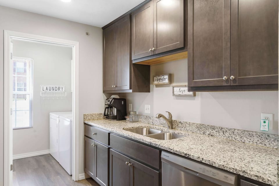 Condo, Multiple Beds, Patio, Garden View (Hillside Duo) | Interior