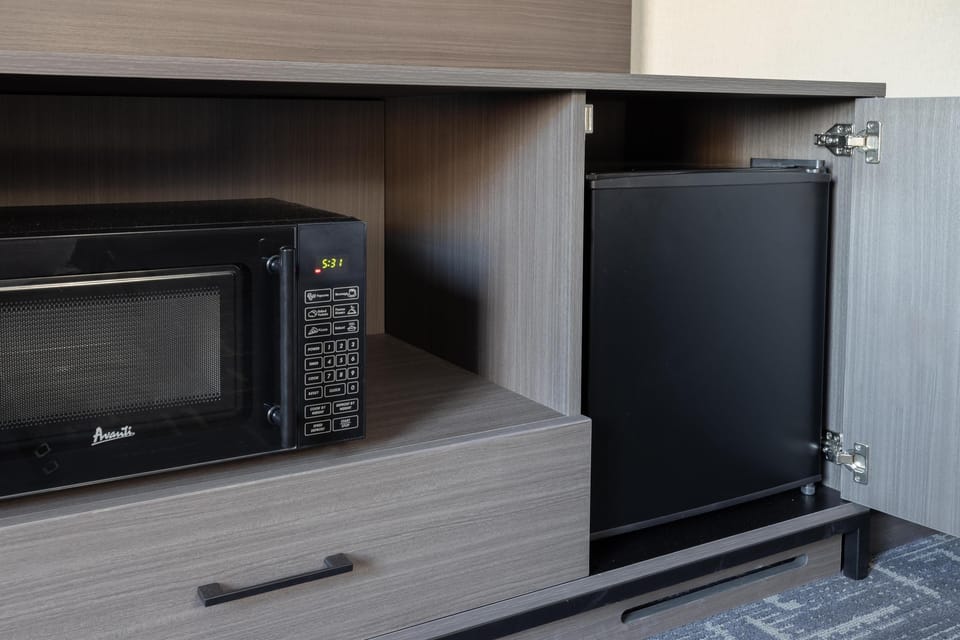 In-room safe, desk, laptop workspace, iron/ironing board