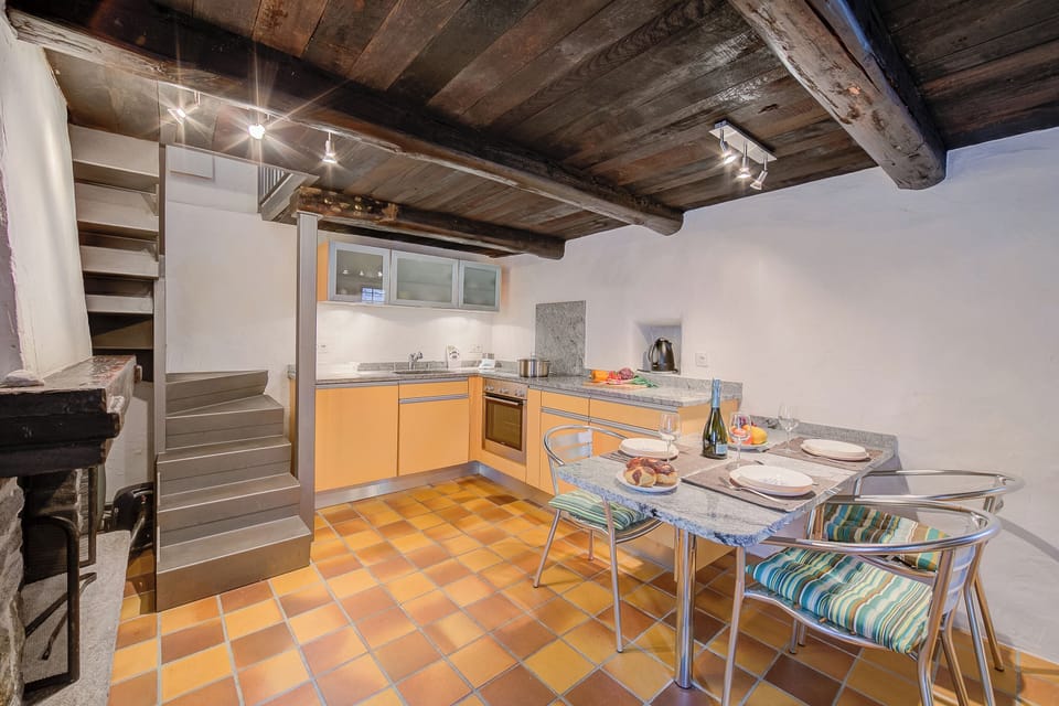 Family Chalet, 1 Bedroom, Fireplace, Mountainside (Rustico Caterina - Corippo) | Private kitchen | Fridge, stovetop, coffee/tea maker, electric kettle