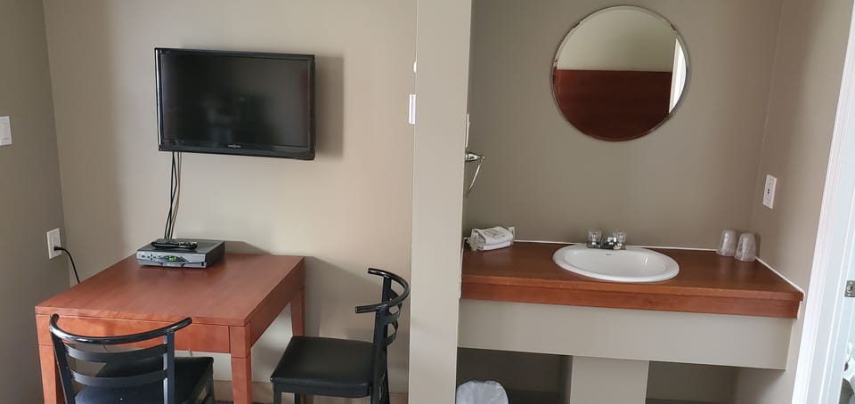 Standard Double Room, 2 Double Beds, Non Smoking | Desk, free WiFi, bed sheets