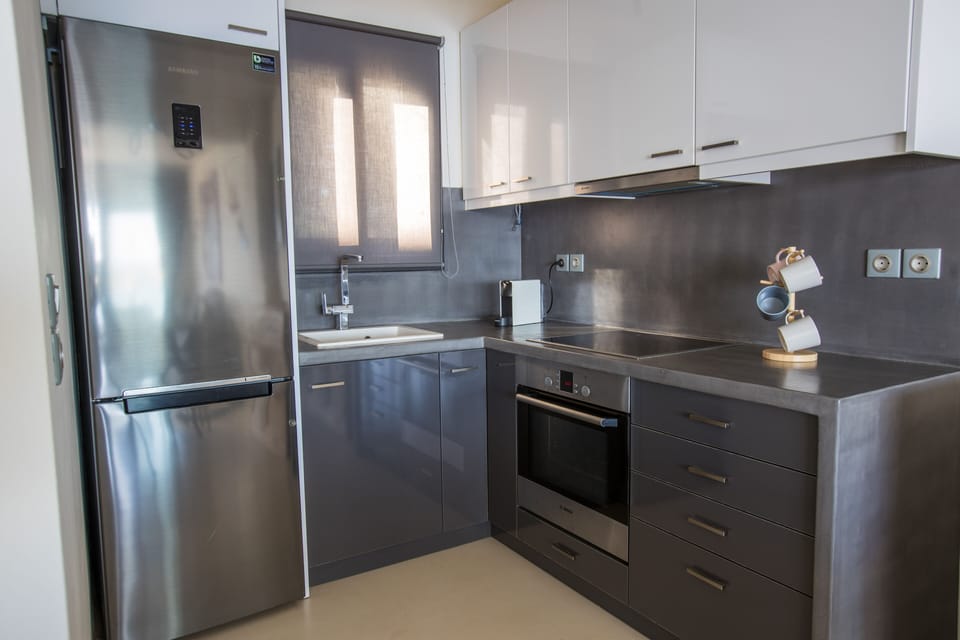 Panoramic Villa | Private kitchen | Coffee/tea maker, fridge, electric kettle, toaster