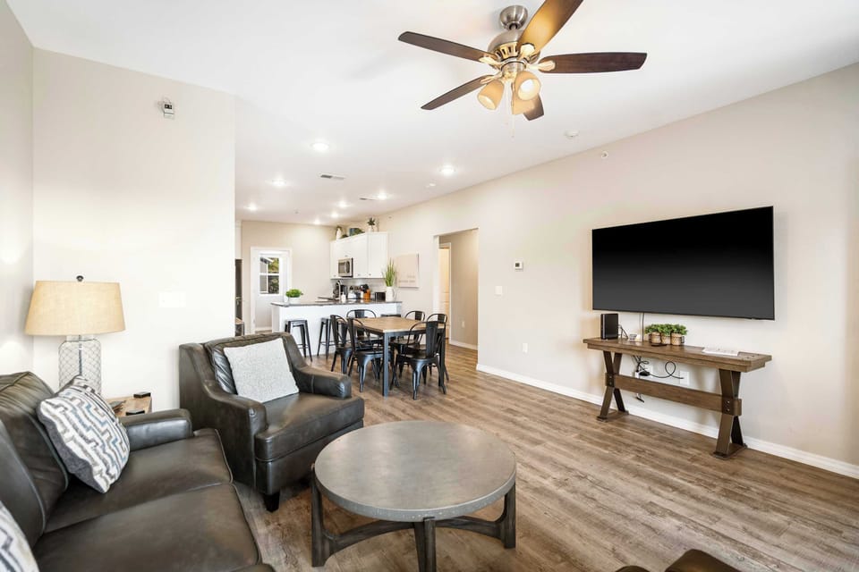Condo, Multiple Beds, Balcony, Mountain View (Our Happy Place in Branson) | Living area | 42-inch flat-screen TV with digital channels