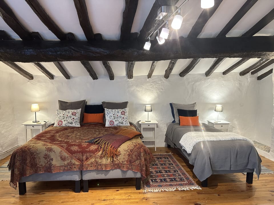 Standard Triple Room, Ensuite, Courtyard View | Individually furnished, free WiFi, bed sheets