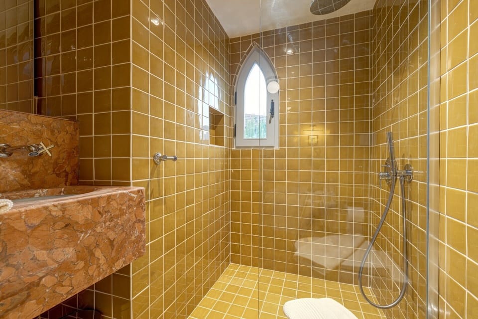 Twin Room, Balcony | Bathroom shower