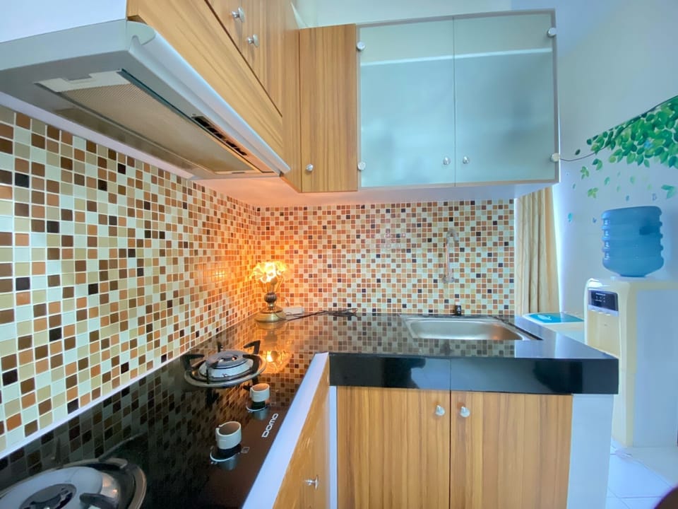 Apartment, 2 Bedrooms | Private kitchen | Fridge, stovetop, cookware/dishes/utensils