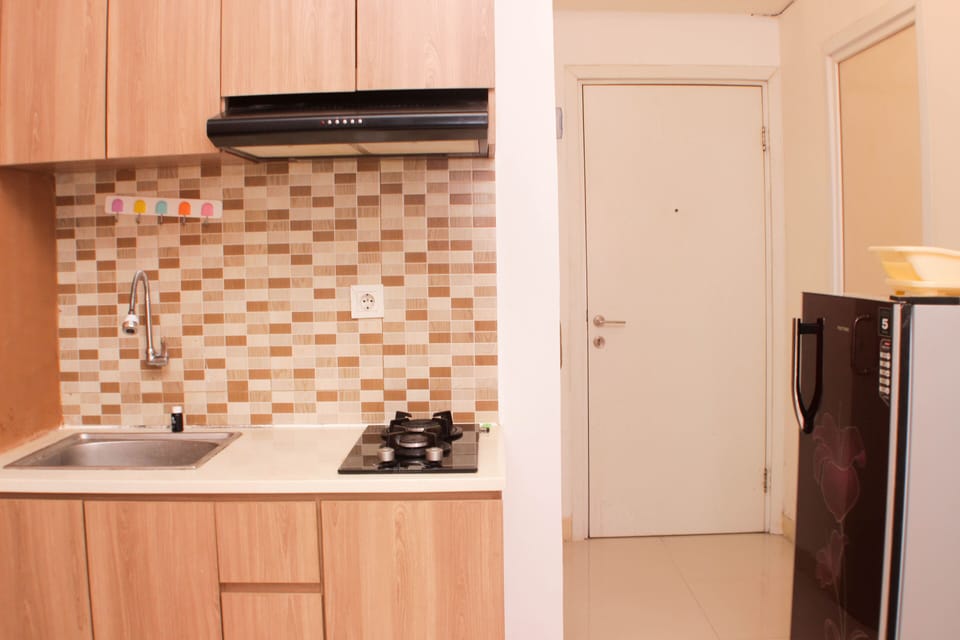 Apartment, 2 Bedrooms | Private kitchen | Fridge, stovetop, cookware/dishes/utensils