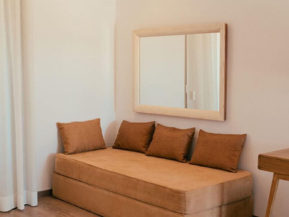 Deluxe Suite | 1 bedroom, hypo-allergenic bedding, Tempur-Pedic beds