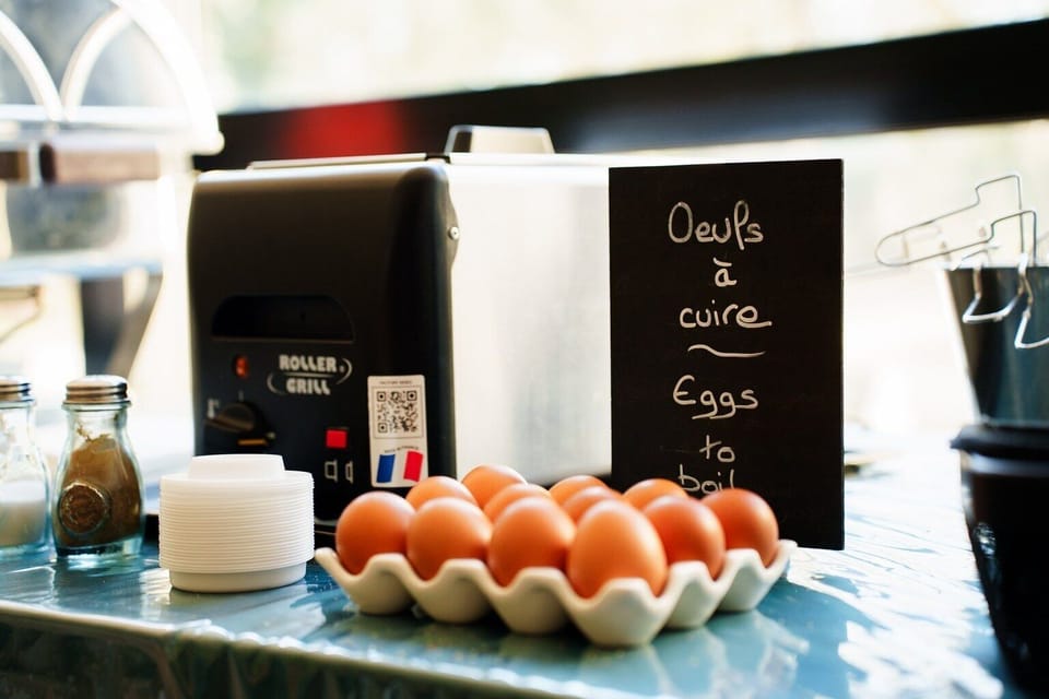 Daily buffet breakfast (EUR 15 per person)