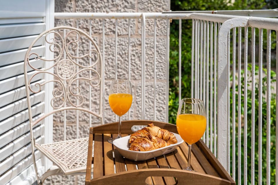 Apartment (Two Bedroom Apartment with Balcony) | Balcony
