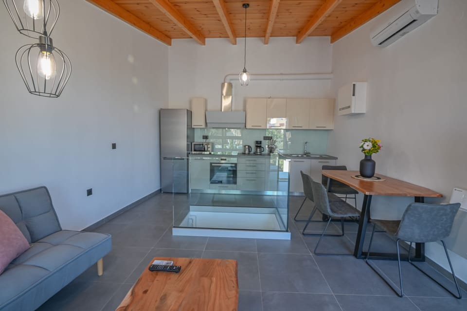 Villa | Living area | 55-inch Smart TV with digital channels, TV, Netflix