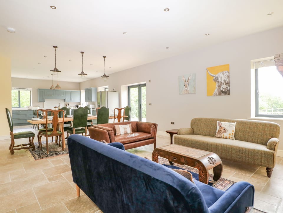 Cottage | Living room | Fireplace