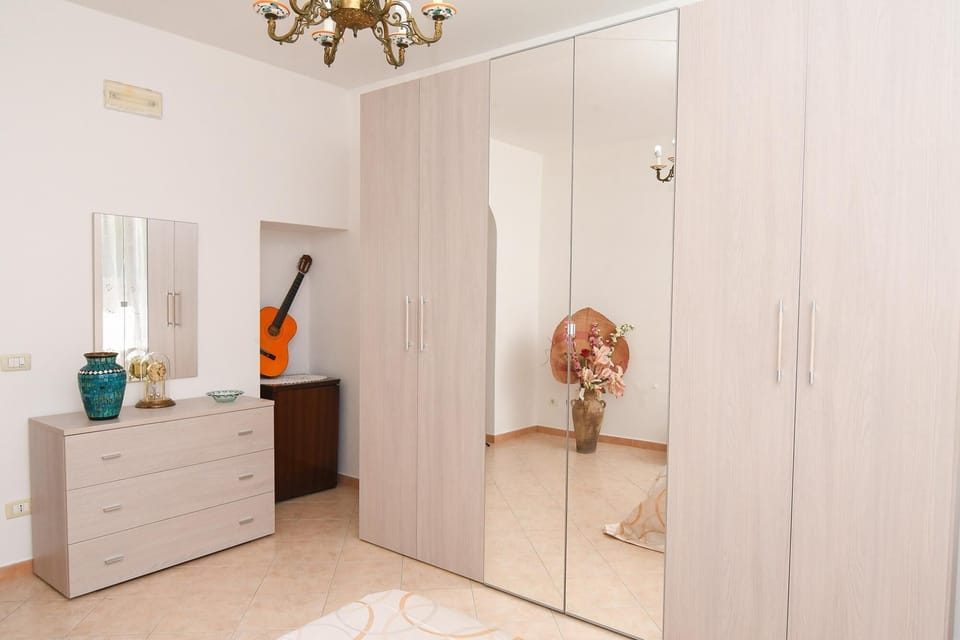 House, Smoking | 4 bedrooms, WiFi