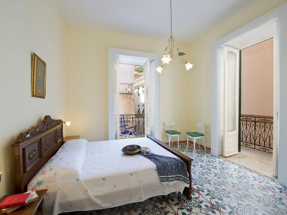House | 1 bedroom