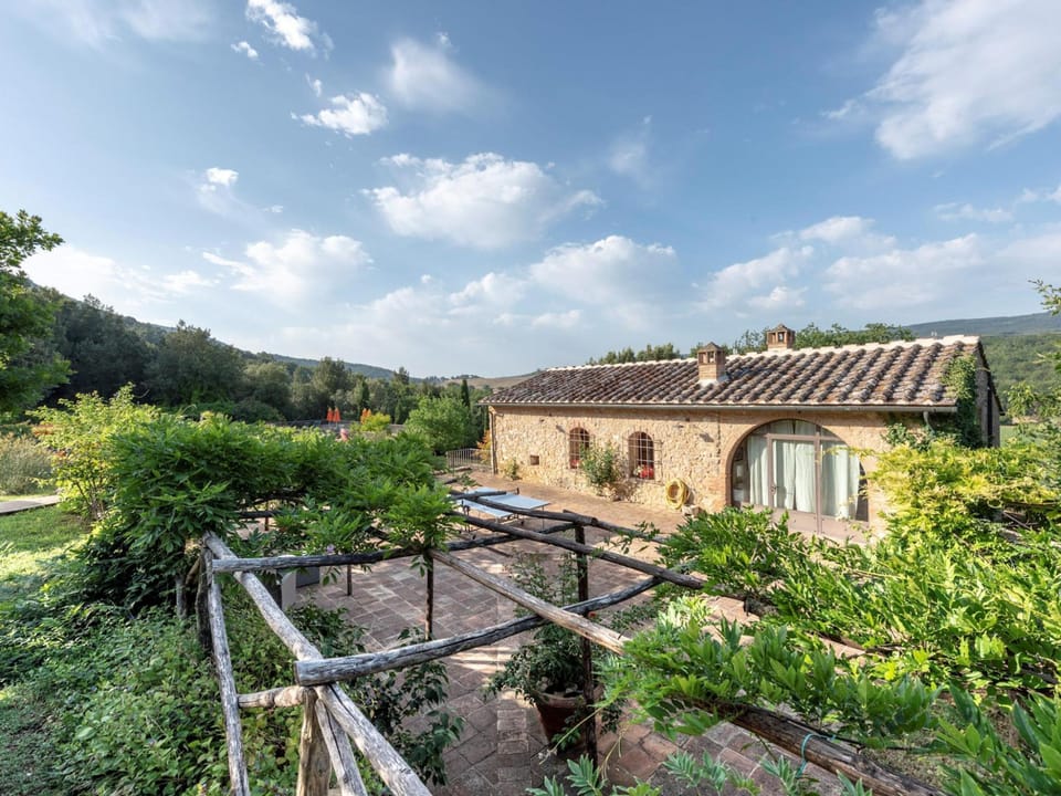 House, Accessible | 2 bedrooms, iron/ironing board