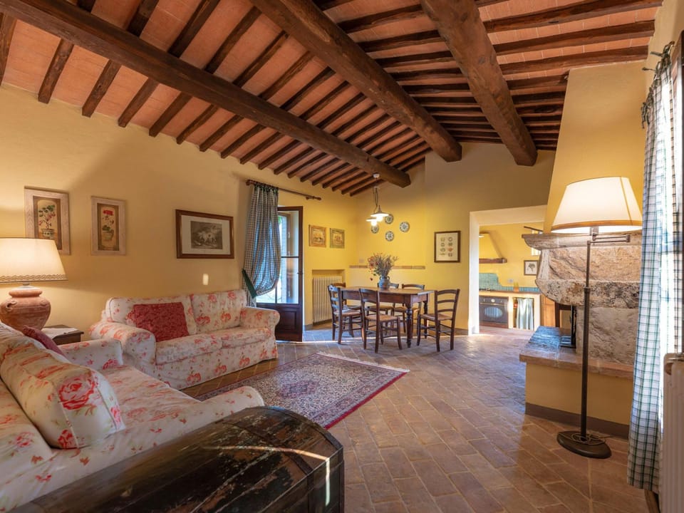 House | 2 bedrooms, iron/ironing board