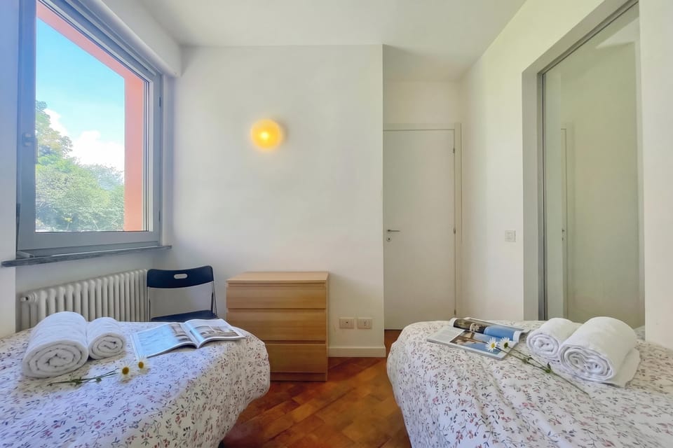 Family Apartment, 2 Bedrooms, 2 Bathrooms, Mountainside (Gaeta 'Lake View') | 2 bedrooms, iron/ironing board, WiFi, bed sheets