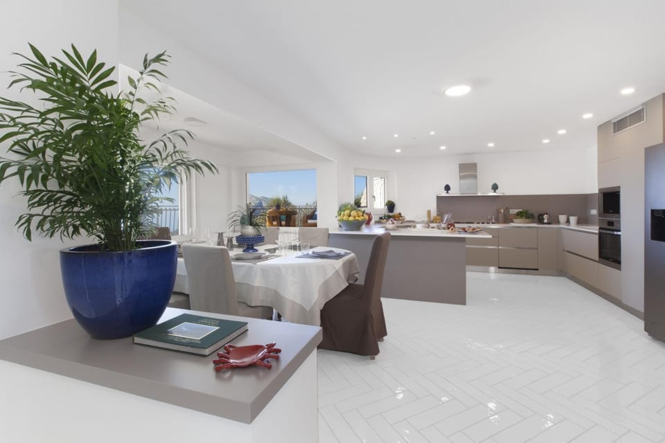 House, Smoking | 5 bedrooms, iron/ironing board, WiFi