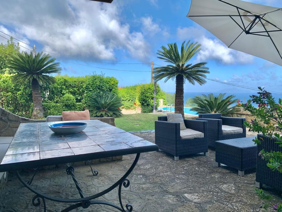 House, Smoking | 4 bedrooms, WiFi
