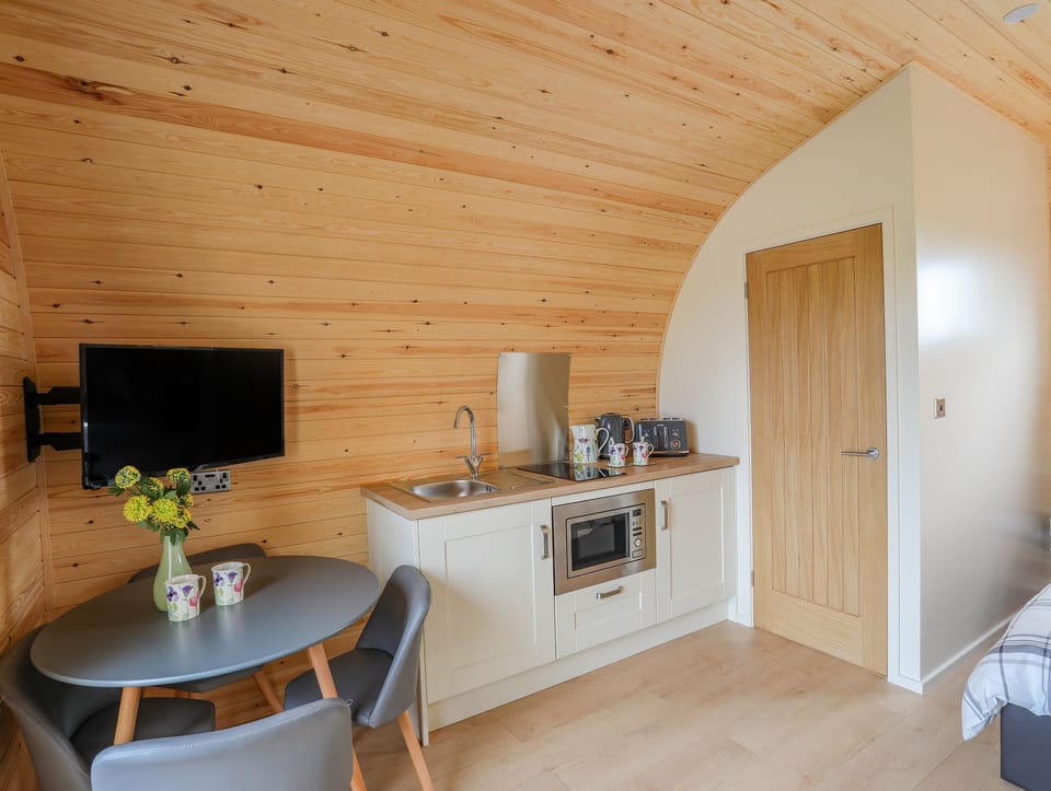 Cottage | Interior