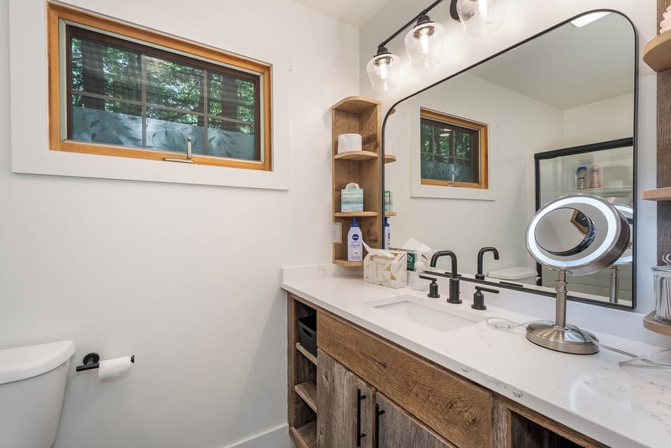 Tucked Inn by Taylor Made Deep Creek House in Deep Creek Lake