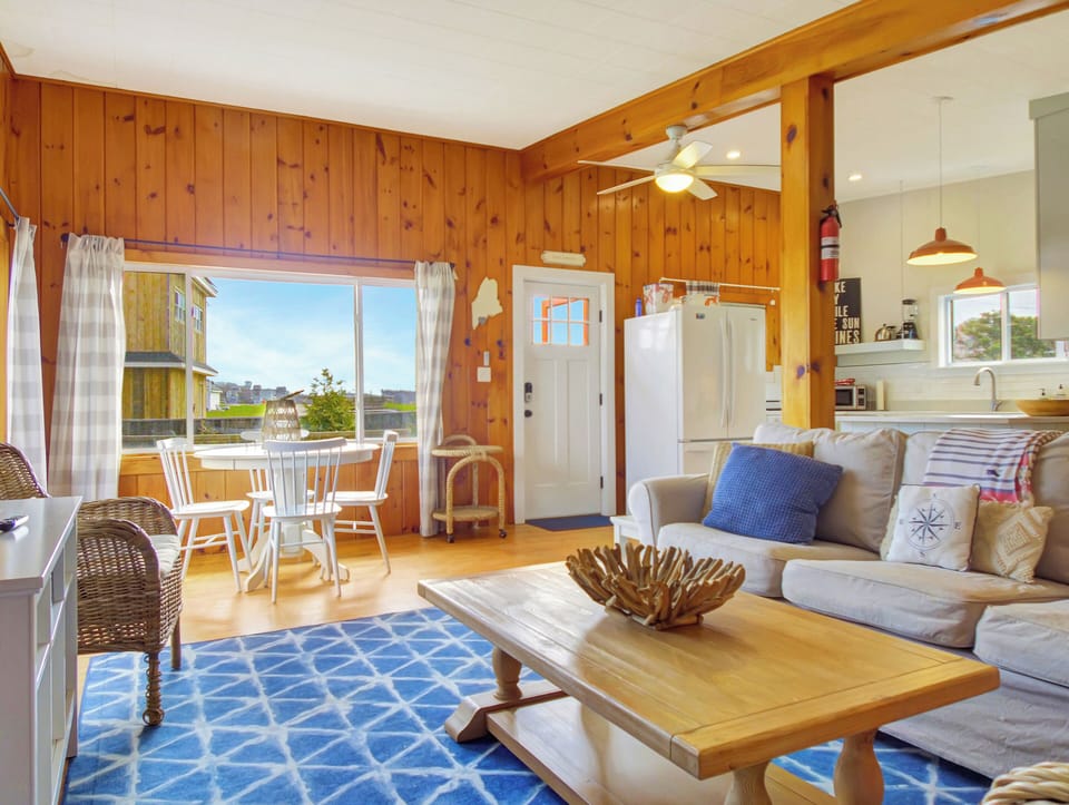 Comfort Cottage, 2 Bedrooms, Kitchen, Partial Sea View | Living area | 32-inch flat-screen TV with digital channels