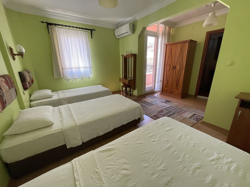 Standard Triple Room | In-room safe, free WiFi, bed sheets