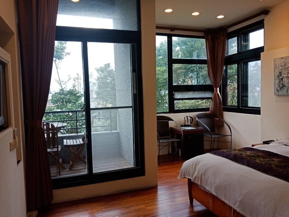 Standard Double Room | Free WiFi