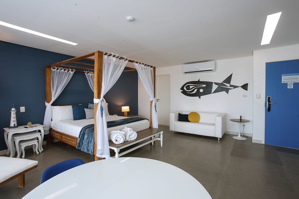 Super | Minibar, in-room safe, individually decorated, individually furnished