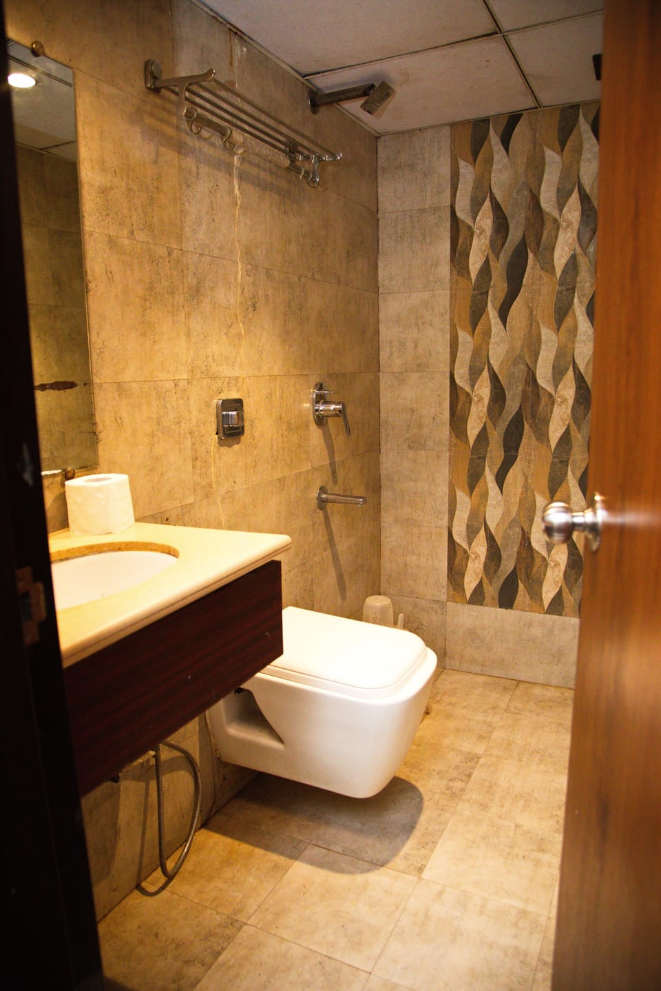 Shower, towels