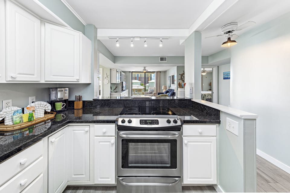 Compass Point 310 | Private kitchen | Fridge, microwave, oven, stovetop