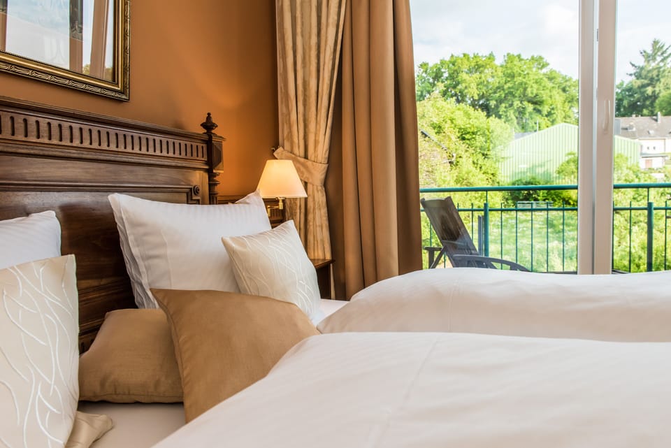 Panoramic Suite | In-room safe, travel crib, free WiFi, bed sheets