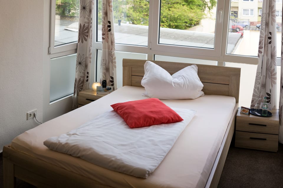 Economy Double Room | Desk, free WiFi, bed sheets
