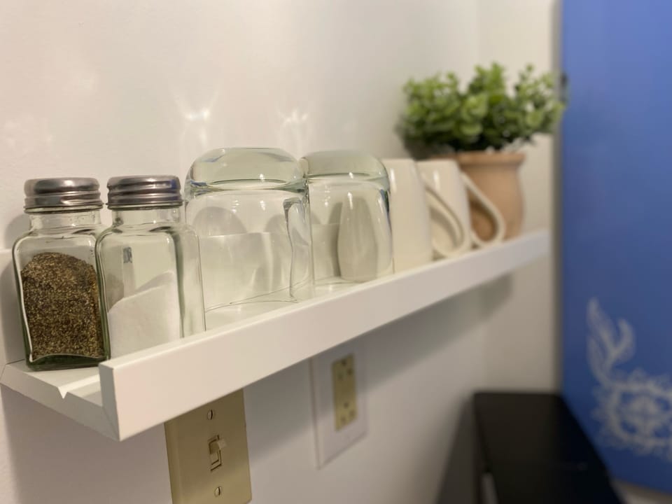 Luxury Suite, 1 Bedroom, Non Smoking, Kitchenette | Premium bedding, down comforters, pillowtop beds, individually decorated