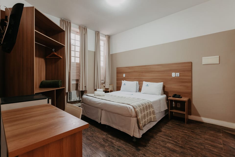 Economy Twin Room, 1 Double Bed | Minibar, free WiFi, bed sheets
