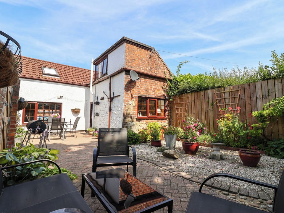 Cottage | Outdoor dining