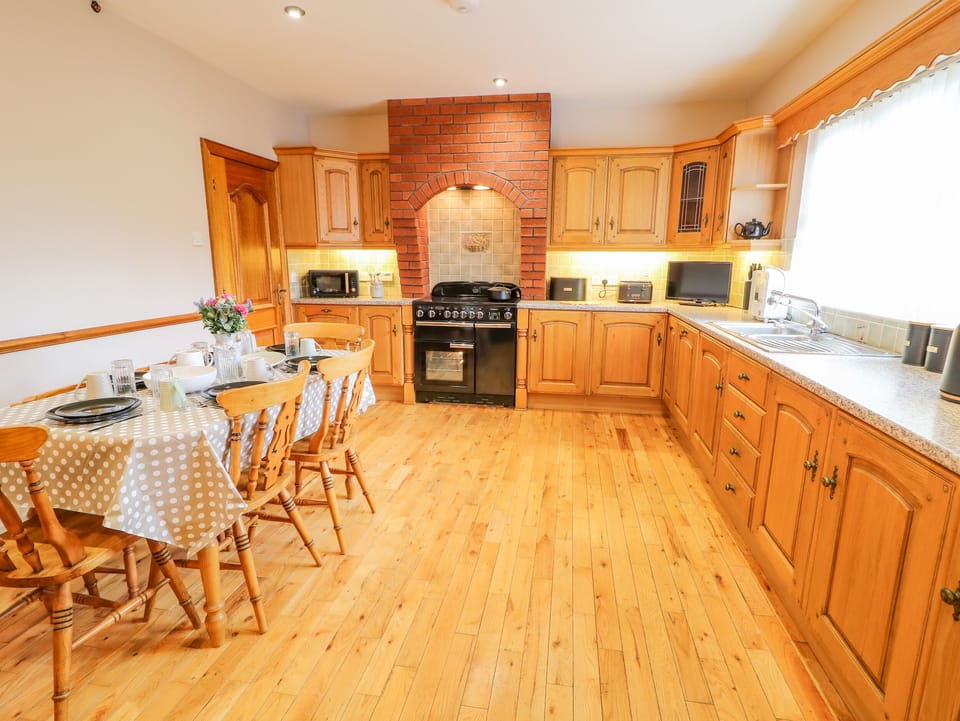 Cottage | Interior