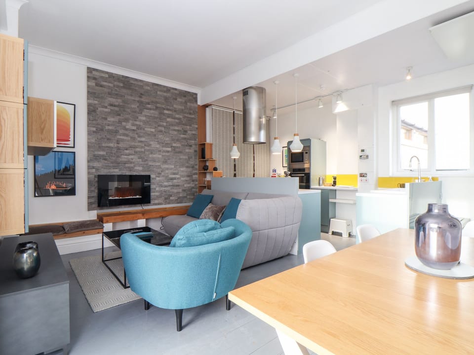 Cottage | Interior