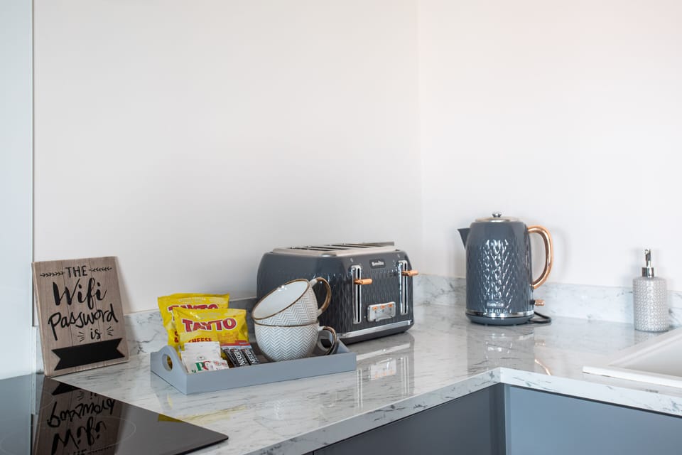 Apartment, Accessible, Private Bathroom | Shared kitchen