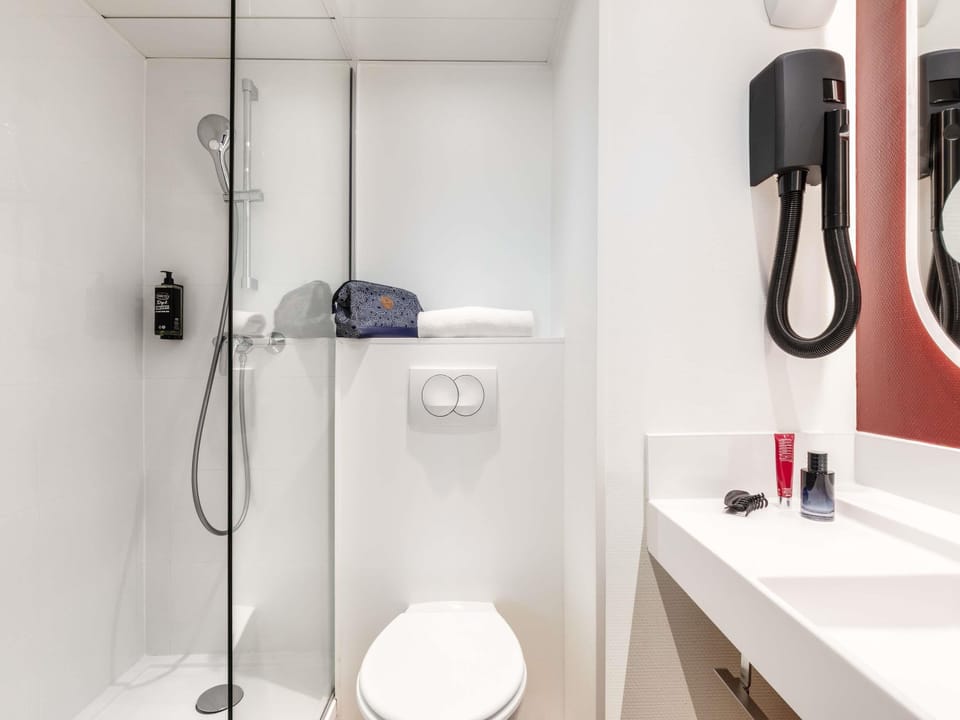 Desk, soundproofing, iron/ironing board, free cribs/infant beds