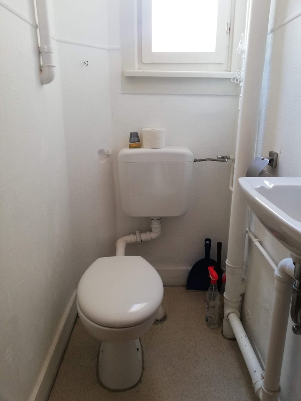 Apartment | Bathroom | Shower, hair dryer, towels