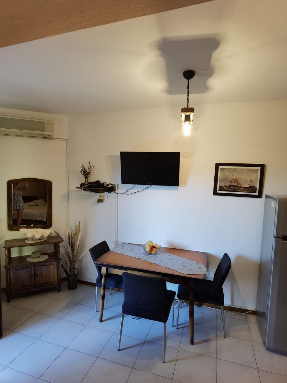 Apartment (One Bedroom Apartment with Terrace) | Dining room