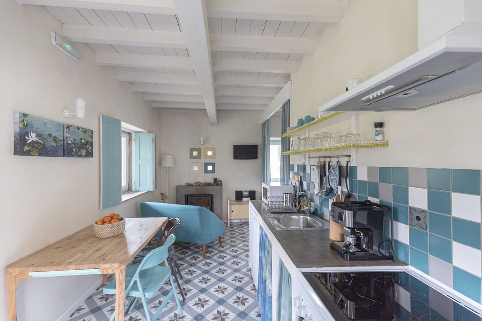 Ribeira House | Private kitchen | Microwave, oven, stovetop, espresso maker